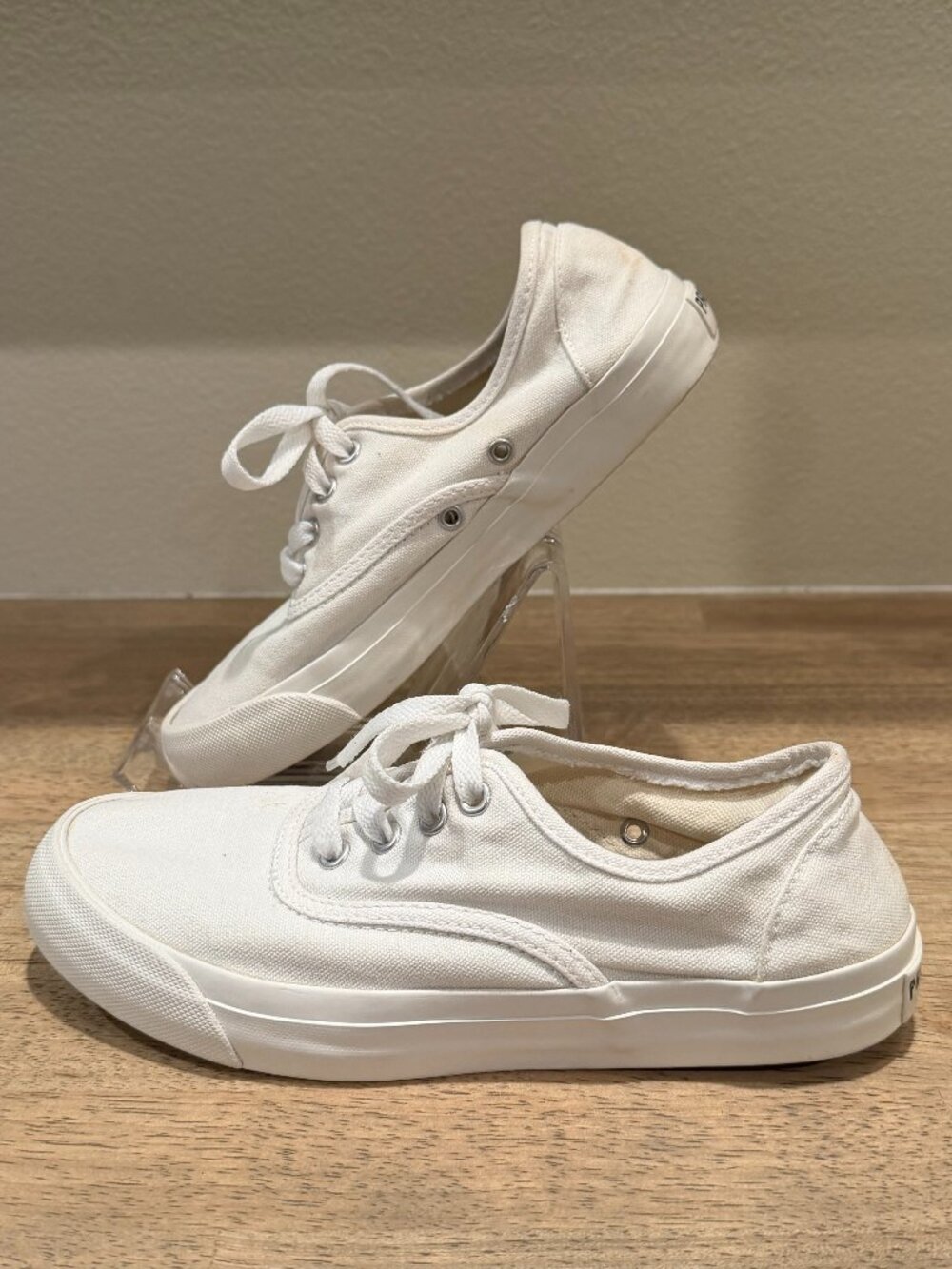 Pro-Keds Classic White Canvas Sneakers | Women's 5 | Streetwear